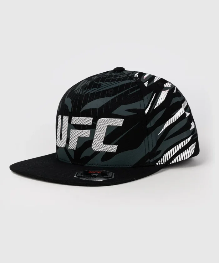 Venum Casquette Authentic Fight Night Noir (5)